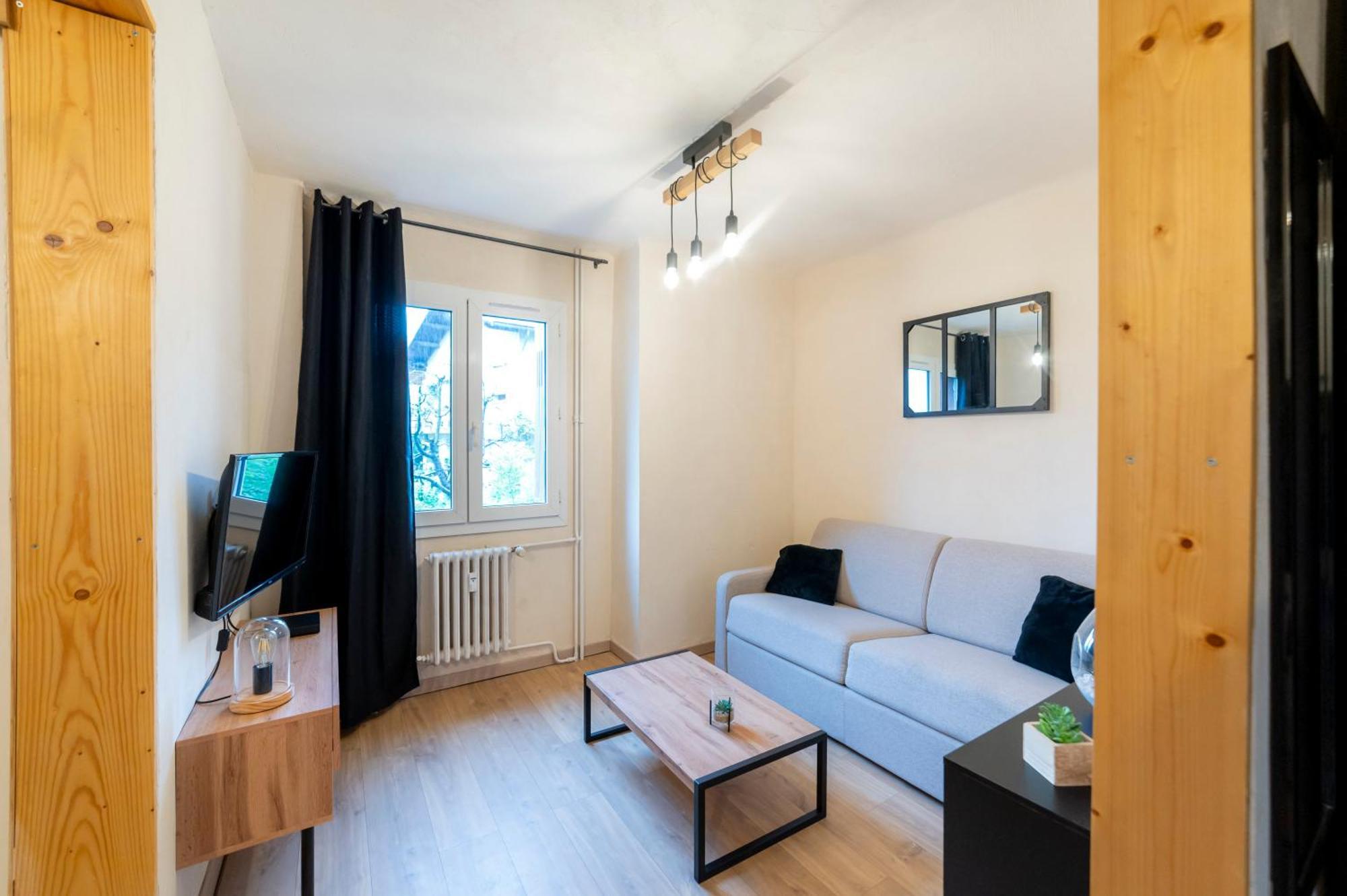 La Galleanne Studio Agreable Et Chaleureux Μπριανσόν Εξωτερικό φωτογραφία